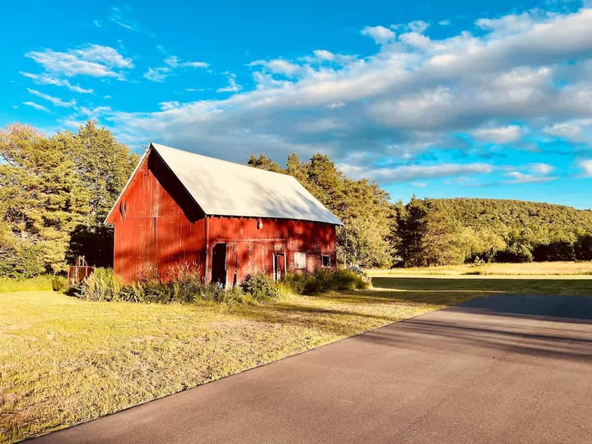 Stunning Log Cabin Getaway At The Hannu Haus Ironwood Exterior photo