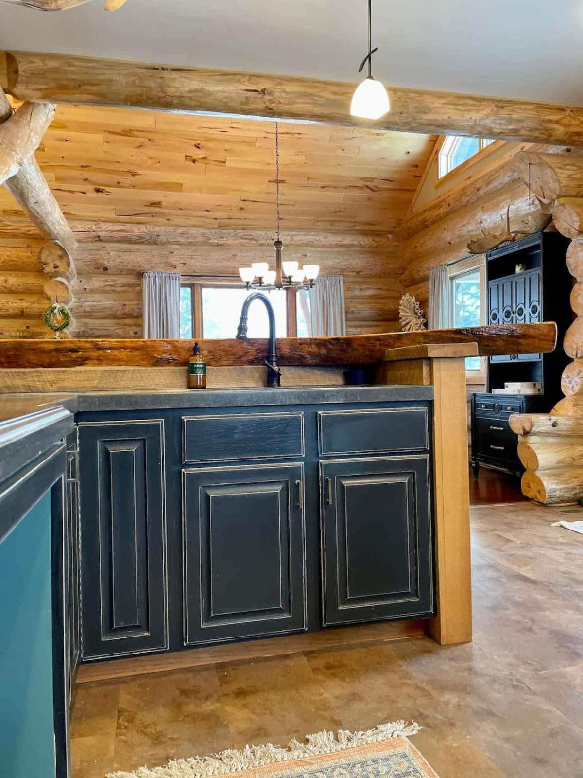 Stunning Log Cabin Getaway At The Hannu Haus Ironwood Exterior photo